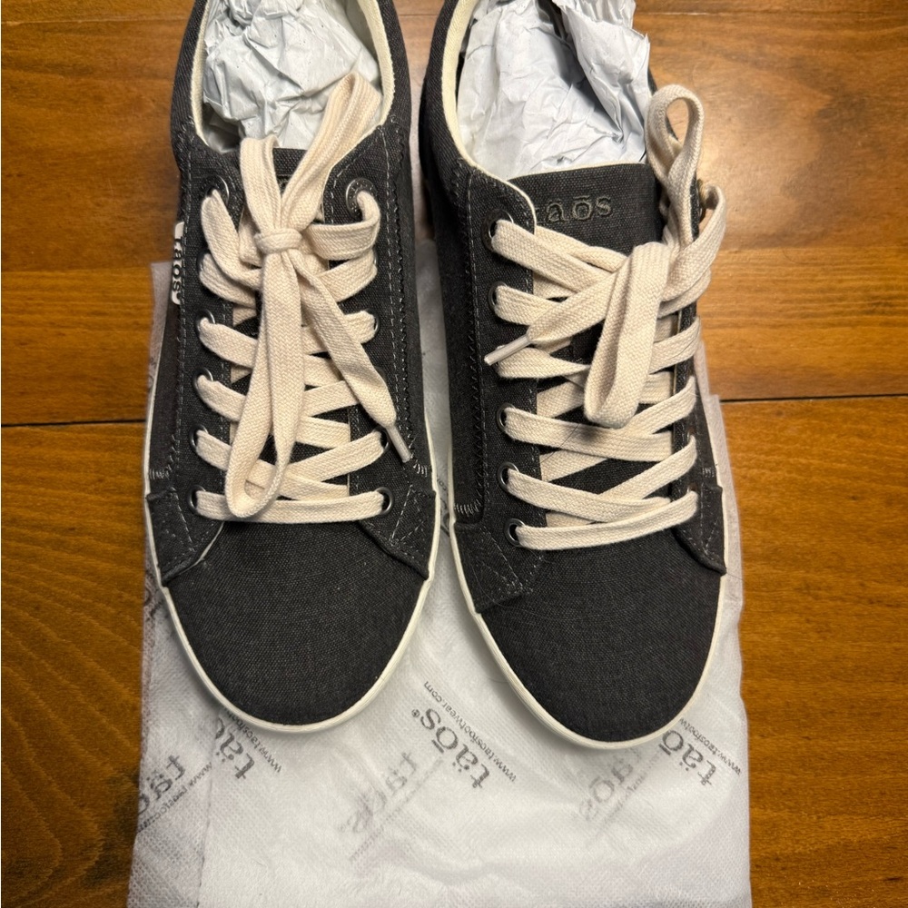 Taos Footwear Black Canvas Sneakers - Picture 2 of 5